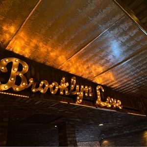 Meet your Posher, Mia